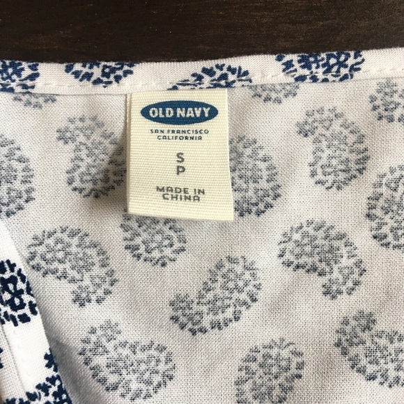 Old navy spaghetti adjustable strap romper shorts size small S paisley white/blu - Picture 4 of 6